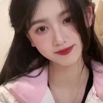 穿蓝衣的男孩